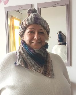 Gorro y bufanda, gris y azul